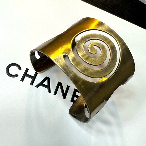 Jewelry - J010. Spiral Adjustable Cuff Bracelet Cut Out